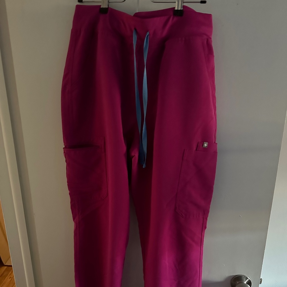 Raspberry Sorbet Yola High Waisted 2.0 Tall Skinny Scrub Pants, size Large Tall